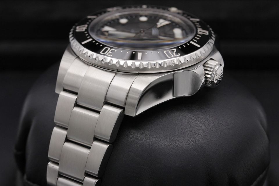 Rolex Deepsea 116660 Image 2